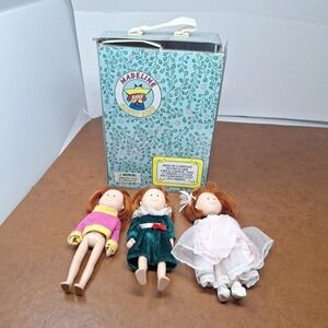 MADELINE Vintage 1995 Carry Case With 3 Vintage Madeline Dolls